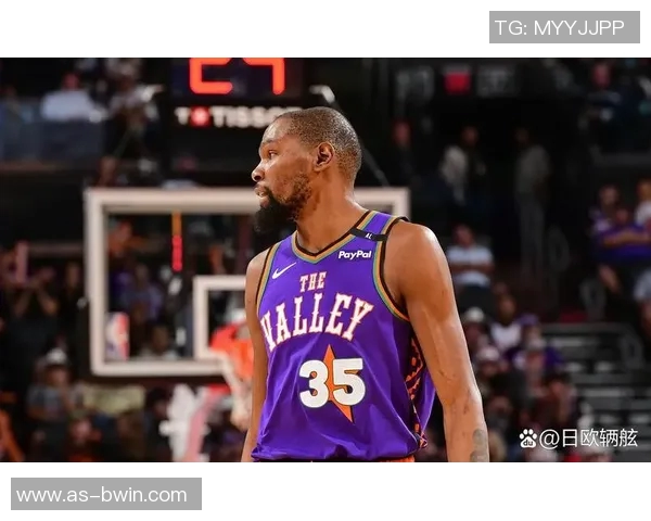 邓弗里斯谈被换下的不满情绪期待球队未来表现更佳